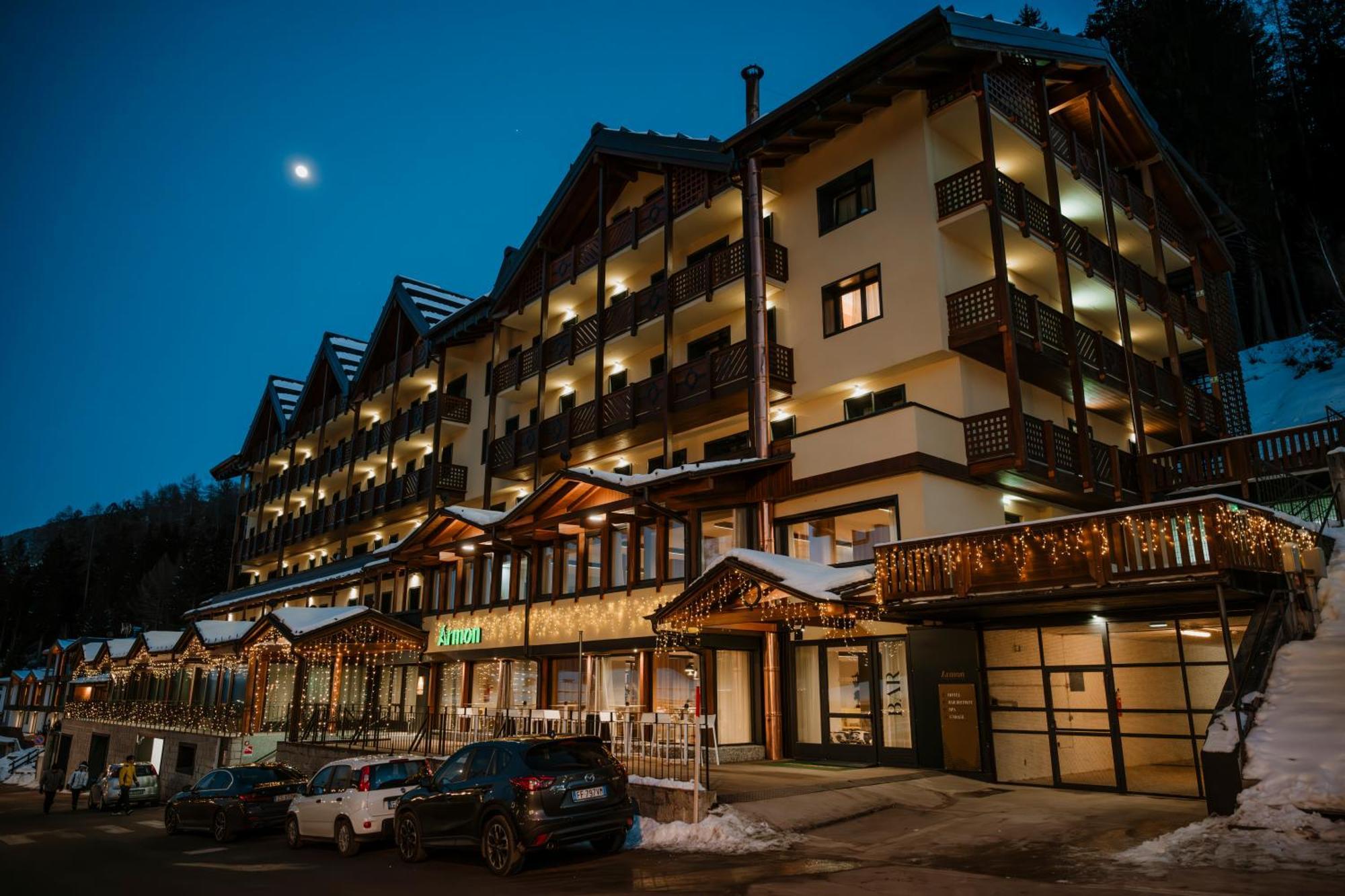 Armon Greenblu Hotel & Wellness Folgarida Exterior foto