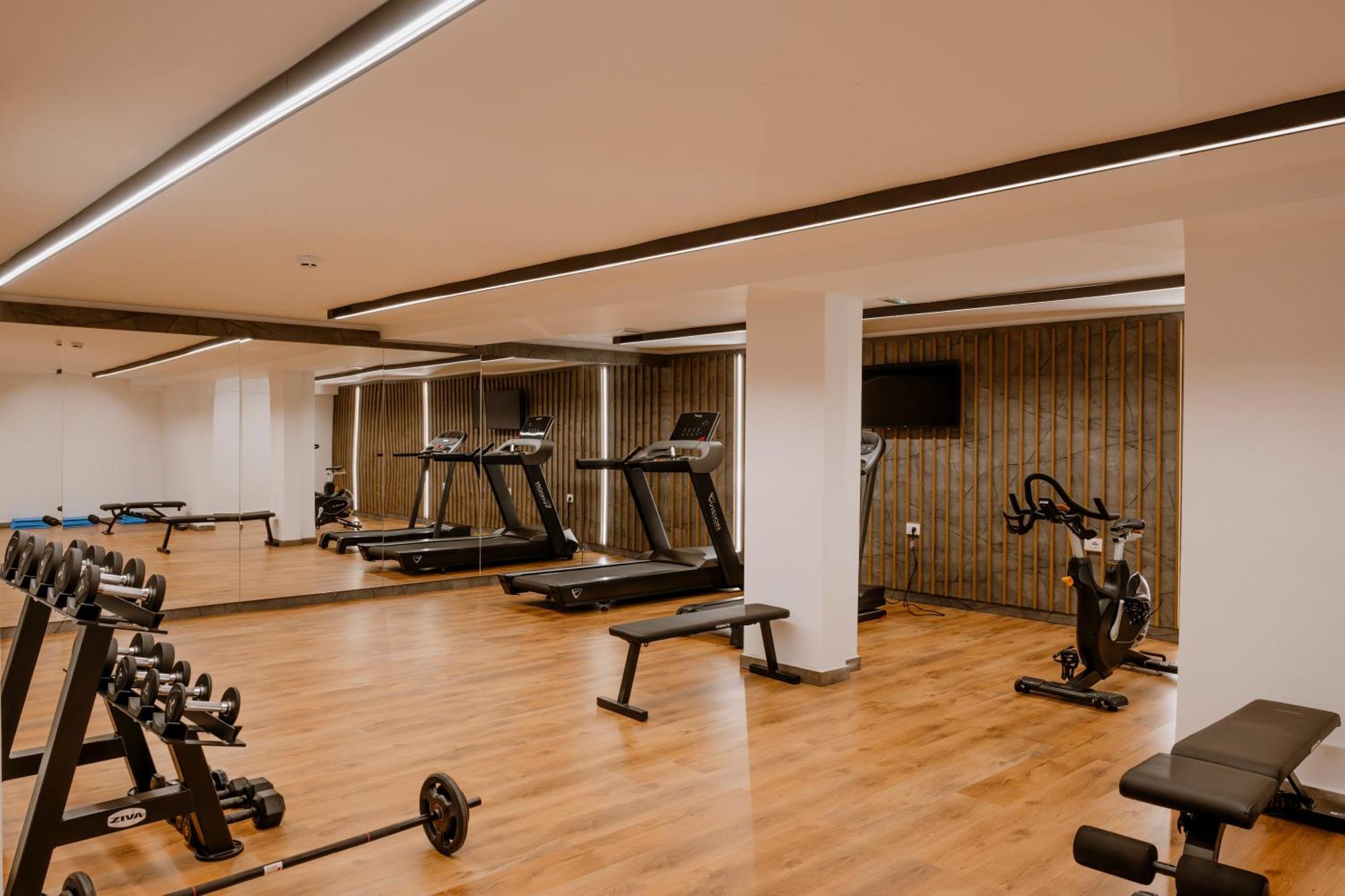 Armon Greenblu Hotel & Wellness Folgarida Exterior foto